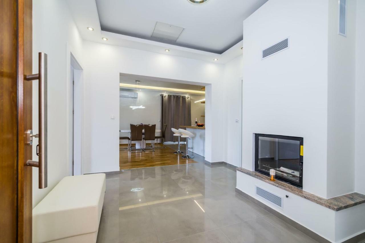 Apartment Newcity ノビグラード・ダルメーシャ エクステリア 写真