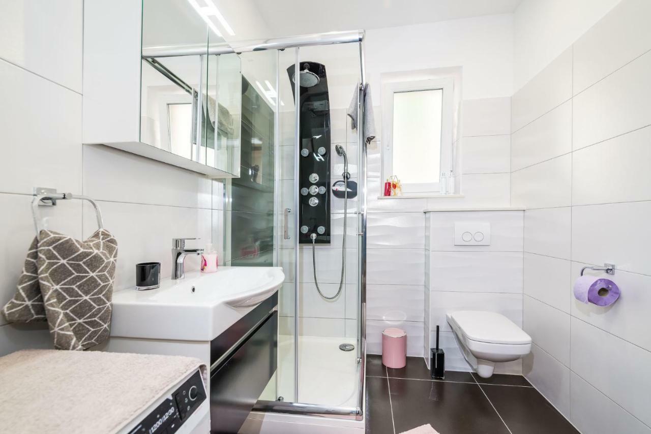Apartment Newcity ノビグラード・ダルメーシャ エクステリア 写真
