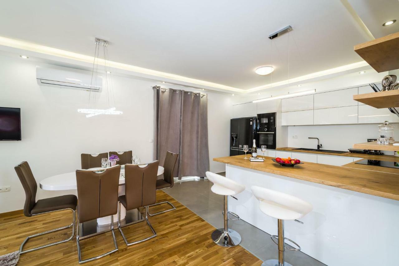 Apartment Newcity ノビグラード・ダルメーシャ エクステリア 写真